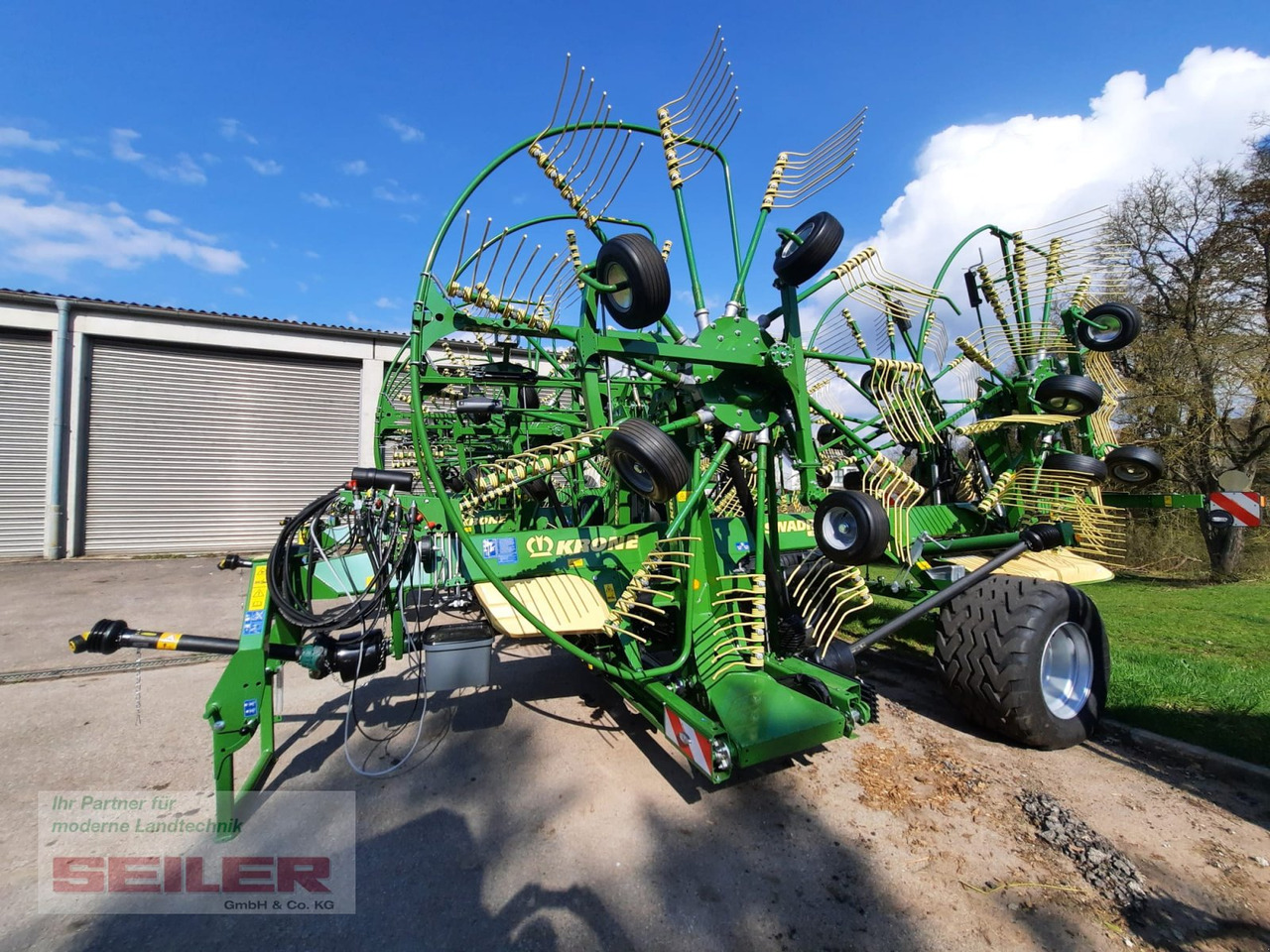 Krone Swadro TC 1250 - Tedder/ Rake: picture 2 Krone Swadro TC 1250 - Tedder/ Rake: picture 2