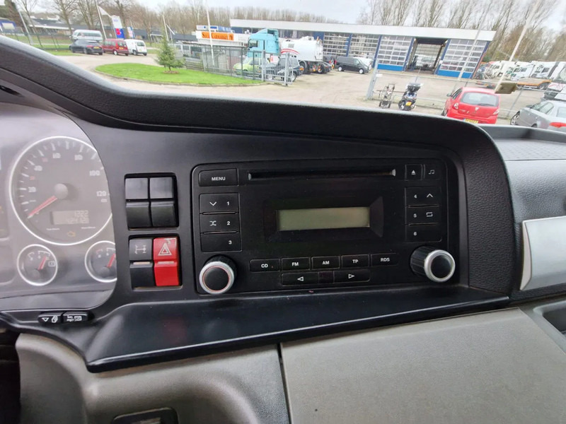 Tractor unit MAN TGS 18.480 Euro 5 Retarder 2-Tanks: picture 15 Tractor unit MAN TGS 18.480 Euro 5 Retarder 2-Tanks: picture 15