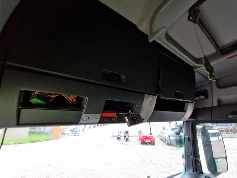 Tractor unit MAN TGS 18.480 Euro 5 Retarder 2-Tanks: picture 17 Tractor unit MAN TGS 18.480 Euro 5 Retarder 2-Tanks: picture 17