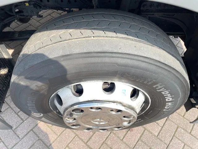 Mercedes-Benz Actros 1842 Streamspace NL-Truck - Tractor unit: picture 3 Mercedes-Benz Actros 1842 Streamspace NL-Truck - Tractor unit: picture 3