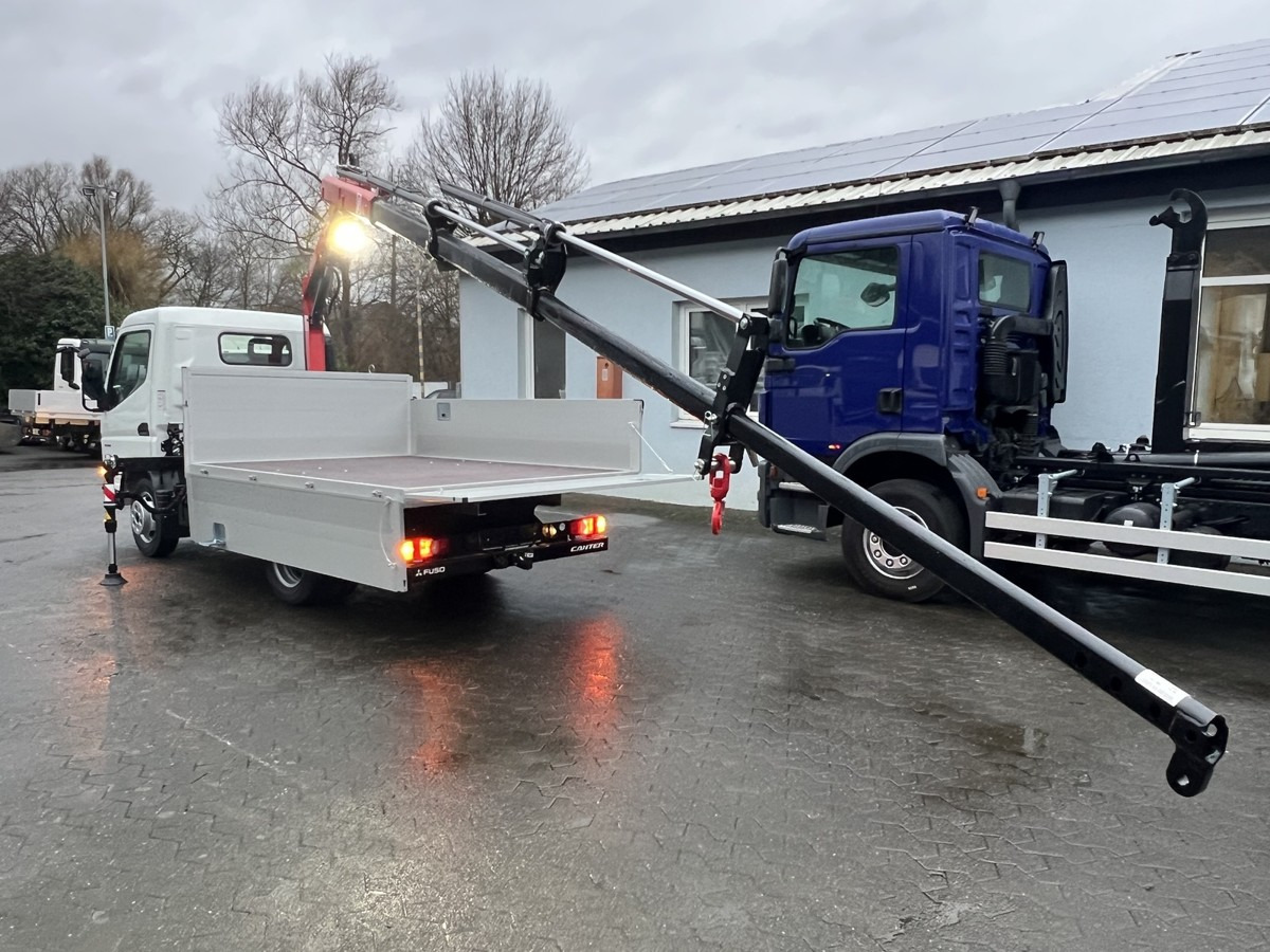 FUSO 3S15 Alu Pritsche 2.80m Ladekran Funk! sofort ve - Crane truck, Open body delivery van: picture 4 FUSO 3S15 Alu Pritsche 2.80m Ladekran Funk! sofort ve - Crane truck, Open body delivery van: picture 4