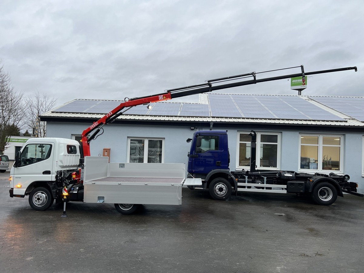 FUSO 3S15 Alu Pritsche 2.80m Ladekran Funk! sofort ve - Crane truck, Open body delivery van: picture 3 FUSO 3S15 Alu Pritsche 2.80m Ladekran Funk! sofort ve - Crane truck, Open body delivery van: picture 3