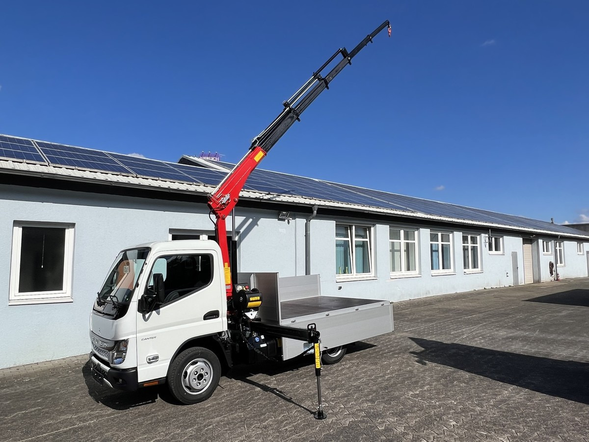 FUSO 3S15 Alu Pritsche Ladekran 34S 3 x hydr. - Open body delivery van: picture 1 FUSO 3S15 Alu Pritsche Ladekran 34S 3 x hydr. - Open body delivery van: picture 1
