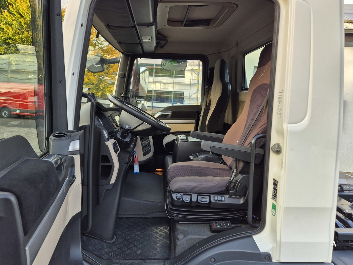 Hook lift truck MAN TGL 8.190 BL City Abrollkipper Aut., 2 x AHK sof: picture 15