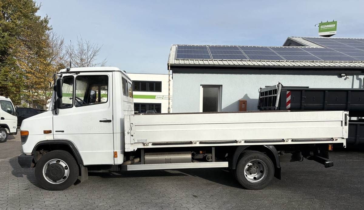 MERCEDES-BENZ Vario 816D Alupritsche 1 Hand - Open body delivery van: picture 3 MERCEDES-BENZ Vario 816D Alupritsche 1 Hand - Open body delivery van: picture 3