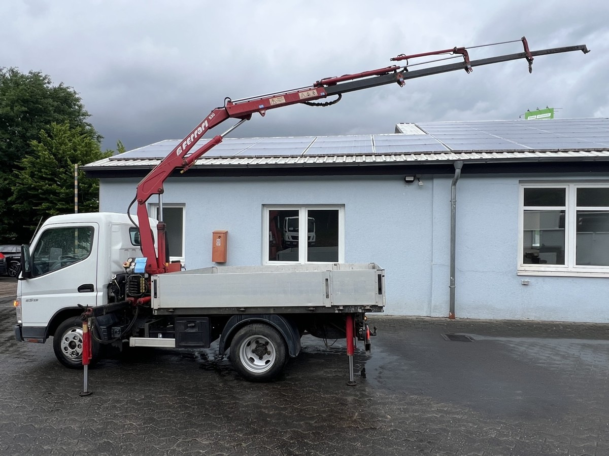 MITSUBISHI Canter 5S13 m. Ladekran Ferrari 530 3xhydr1xmech - Open body delivery van: picture 1 MITSUBISHI Canter 5S13 m. Ladekran Ferrari 530 3xhydr1xmech - Open body delivery van: picture 1