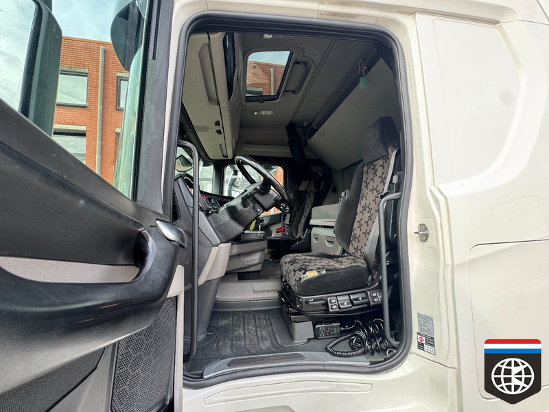 Scania R450 - Tractor unit: picture 5 Scania R450 - Tractor unit: picture 5