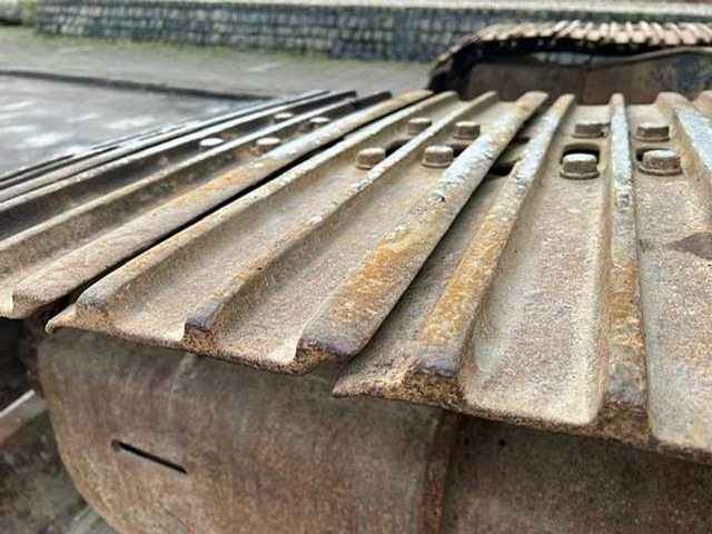 Excavator Isuzu ZX250LC-3 - ZX 250 LC-3 - ZX250: picture 11 Excavator Isuzu ZX250LC-3 - ZX 250 LC-3 - ZX250: picture 11