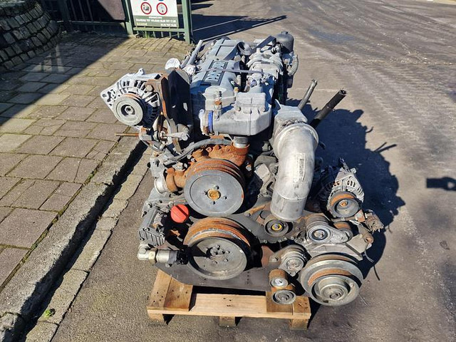 PACCAR PR 183 S3 - Spare parts: picture 4 PACCAR PR 183 S3 - Spare parts: picture 4