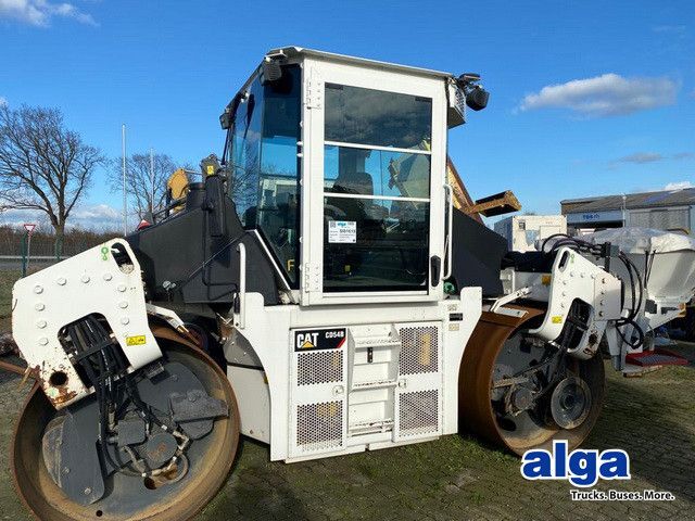 CAT CD54B, Streuer, Kantenschneider, Tandemwalzenzug - Road roller: picture 1 CAT CD54B, Streuer, Kantenschneider, Tandemwalzenzug - Road roller: picture 1