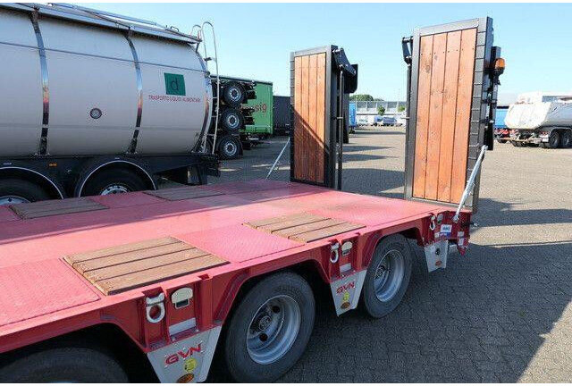 GVN 4, Radmulden, Ausziehbar, Hydr. Rampen - Low loader semi-trailer: picture 5 GVN 4, Radmulden, Ausziehbar, Hydr. Rampen - Low loader semi-trailer: picture 5