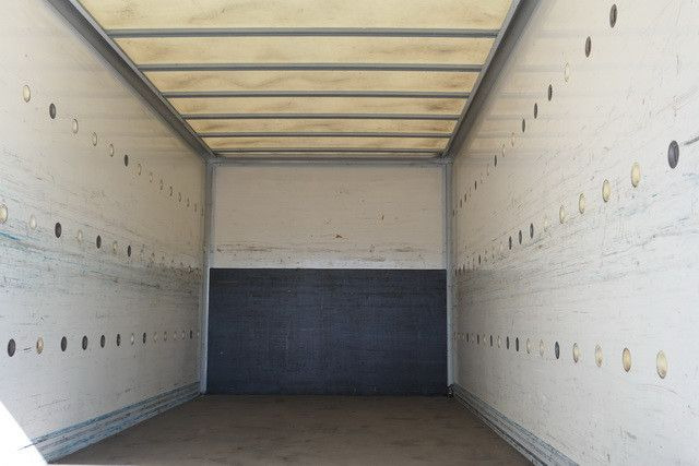 Box van Iveco 80E18 4x2, LBW, AHK, Klima, 6.100mm lang,3. Sitz Iveco 80E18 4x2, LBW, AHK, Klima, 6.100mm lang,3. Sitz: picture 9