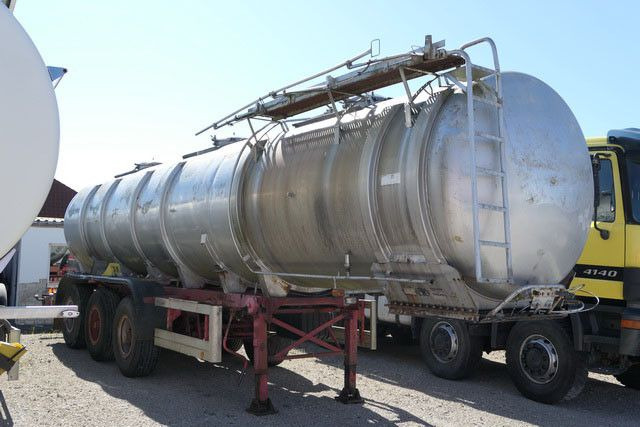 Lag GSA-C 20 S, Chemie-Tank, 25m³, Blattfederung - Tank semi-trailer: picture 3 Lag GSA-C 20 S, Chemie-Tank, 25m³, Blattfederung - Tank semi-trailer: picture 3