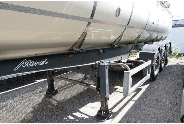Menci SA 105, isoliert, 32m³, 4 Kammern, Alu-Felgen - Tank semi-trailer: picture 5 Menci SA 105, isoliert, 32m³, 4 Kammern, Alu-Felgen - Tank semi-trailer: picture 5
