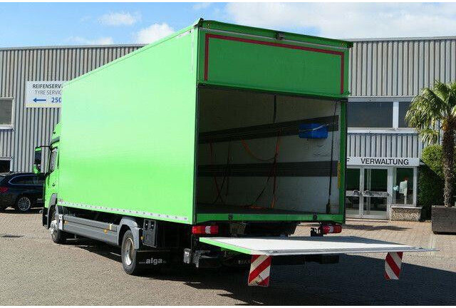 Mercedes-Benz 1023 L Atego 4x2, Schlafkabine, AHK, LBW, Möbel - Box truck: picture 3 Mercedes-Benz 1023 L Atego 4x2, Schlafkabine, AHK, LBW, Möbel - Box truck: picture 3