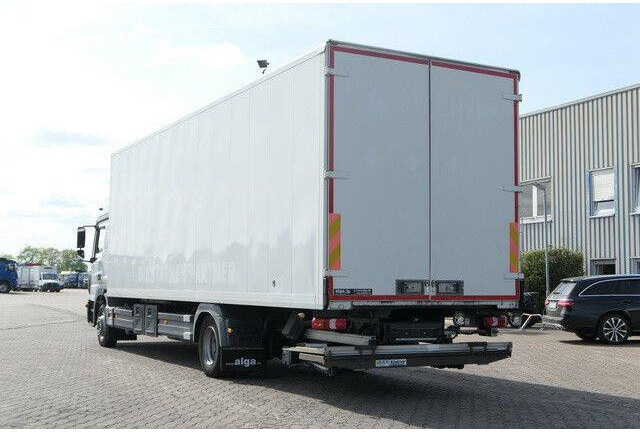 Mercedes-Benz 1224 L Atego 4x2, Möbel, LBW, Klima, Schlafliege - Box truck: picture 4 Mercedes-Benz 1224 L Atego 4x2, Möbel, LBW, Klima, Schlafliege - Box truck: picture 4