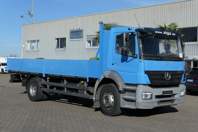 Mercedes-Benz 1824 L Axor 4x2, 3. Sitz, AHK, Gerüstbau, Klima Mercedes-Benz 1824 L Axor 4x2, 3. Sitz, AHK, Gerüstbau, Klima - Dropside/ Flatbed truck: picture 3 Mercedes-Benz 1824 L Axor 4x2, 3. Sitz, AHK, Gerüstbau, Klima Mercedes-Benz 1824 L Axor 4x2, 3. Sitz, AHK, Gerüstbau, Klima - Dropside/ Flatbed truck: picture 3