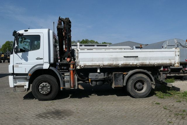 Mercedes-Benz 1829 K Axor, Atlas 116.3-A2L, AHK, Greifer,Klima - Tipper, Crane truck: picture 2 Mercedes-Benz 1829 K Axor, Atlas 116.3-A2L, AHK, Greifer,Klima - Tipper, Crane truck: picture 2