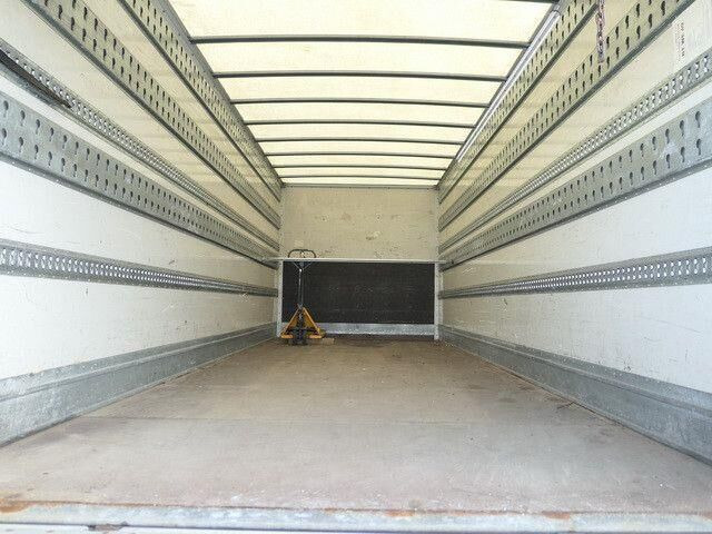 Renault Midlum 220 4x2, LBW, AHK, klima, Luftfederung - Box truck: picture 4 Renault Midlum 220 4x2, LBW, AHK, klima, Luftfederung - Box truck: picture 4