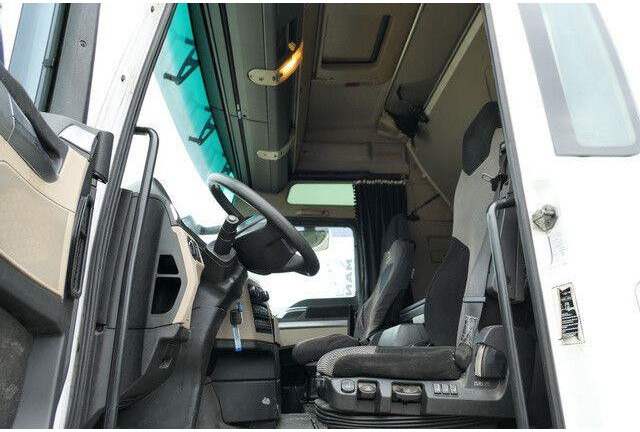 MAN 18.460 TGX XXL 4x2, Spoiler, Intarder, 2x Tank - Tractor unit: picture 5 MAN 18.460 TGX XXL 4x2, Spoiler, Intarder, 2x Tank - Tractor unit: picture 5