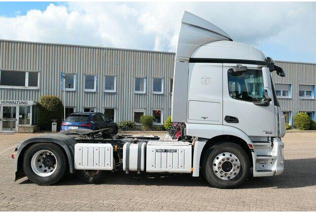 Mercedes-Benz 2443 LS Actros 6x2, 3-Achser, 24to. GG, Waage - Tractor unit: picture 2 Mercedes-Benz 2443 LS Actros 6x2, 3-Achser, 24to. GG, Waage - Tractor unit: picture 2