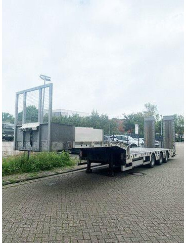 Vega 3-Achser, Hydr. Rampen, Verzinkt, Gelenkt - Low loader semi-trailer: picture 2 Vega 3-Achser, Hydr. Rampen, Verzinkt, Gelenkt - Low loader semi-trailer: picture 2