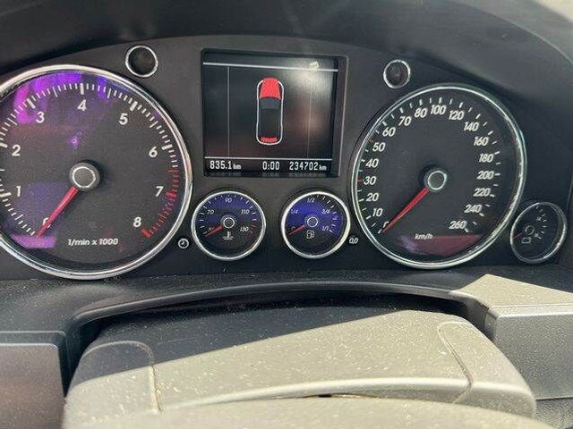 Volkswagen Touareg 3.2 V6/ GETRIEBESCHADEN /Motor läuft! - Open body delivery van: picture 5 Volkswagen Touareg 3.2 V6/ GETRIEBESCHADEN /Motor läuft! - Open body delivery van: picture 5