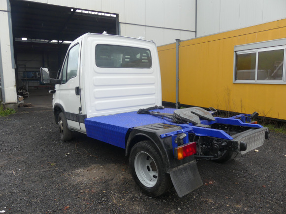 Camion pour tirer remorque Iveco 40C17T - Mini artic tractor unit: picture 2 Camion pour tirer remorque Iveco 40C17T - Mini artic tractor unit: picture 2