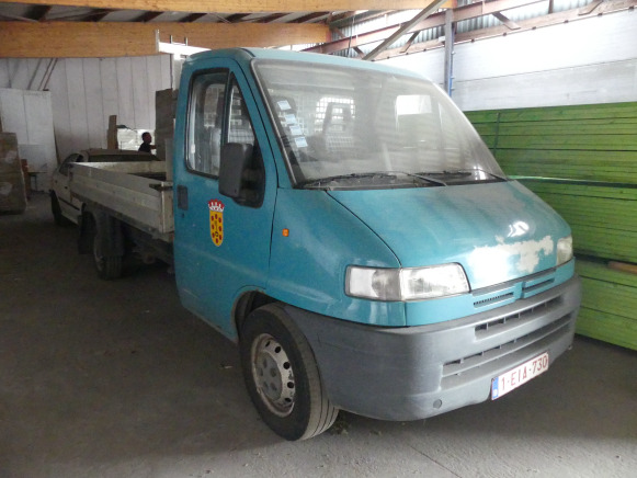 Camionnette benne Peugeot Boxer (1999-235.401 km) - Car: picture 2 Camionnette benne Peugeot Boxer (1999-235.401 km) - Car: picture 2