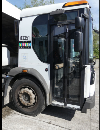 REF:3351 - Camion poubelle Renault Elite 4X2 (2011-82.270 km) - Garbage truck: picture 3 REF:3351 - Camion poubelle Renault Elite 4X2 (2011-82.270 km) - Garbage truck: picture 3