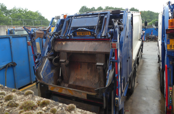 REF:61-BDT-1 - Camion poubelle DAF CF 290 FAG (2014-364.476 km) - Garbage truck: picture 3 REF:61-BDT-1 - Camion poubelle DAF CF 290 FAG (2014-364.476 km) - Garbage truck: picture 3