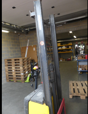 REF:Bâtiment A - Gerbeur Komatsu MWS 10-1R - Stacker: picture 4 REF:Bâtiment A - Gerbeur Komatsu MWS 10-1R - Stacker: picture 4