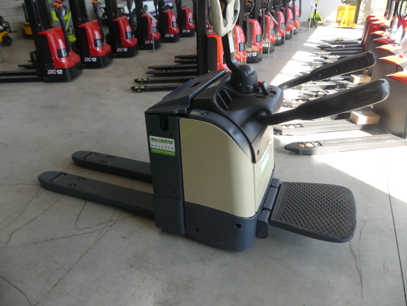 Pallet truck Transpalette accompagnant porté debout Crown WT3020: picture 8