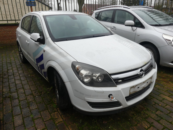 Voiture Opel Astra (2005-150.228 km) - Car: picture 2 Voiture Opel Astra (2005-150.228 km) - Car: picture 2