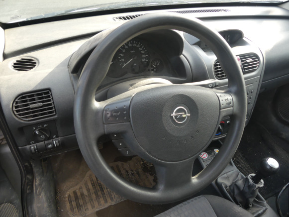Voiture Opel Corsa - Car: picture 5 Voiture Opel Corsa - Car: picture 5