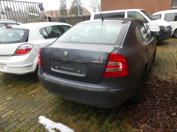 Voiture Skoda Octavia (2007-111.444 km) - Car: picture 3 Voiture Skoda Octavia (2007-111.444 km) - Car: picture 3