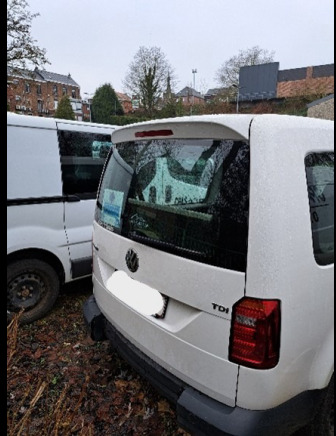 Voiture VW Caddy (2017-218.641 km-VIN:VW2ZZZ2KZHX093378) - Passenger van: picture 3 Voiture VW Caddy (2017-218.641 km-VIN:VW2ZZZ2KZHX093378) - Passenger van: picture 3