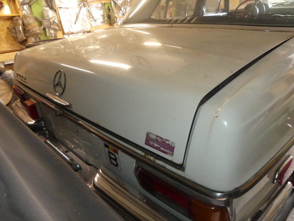Voiture ancêtre Mercedes-Benz 280S (1972-83.435 km)(VIN: 10801610083599) - Car: picture 3 Voiture ancêtre Mercedes-Benz 280S (1972-83.435 km)(VIN: 10801610083599) - Car: picture 3