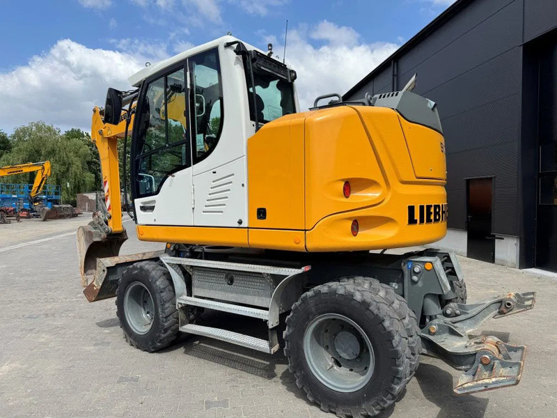 Liebherr A910 compact 2018 4000 uur !! 4x4 - Wheel excavator: picture 2 Liebherr A910 compact 2018 4000 uur !! 4x4 - Wheel excavator: picture 2