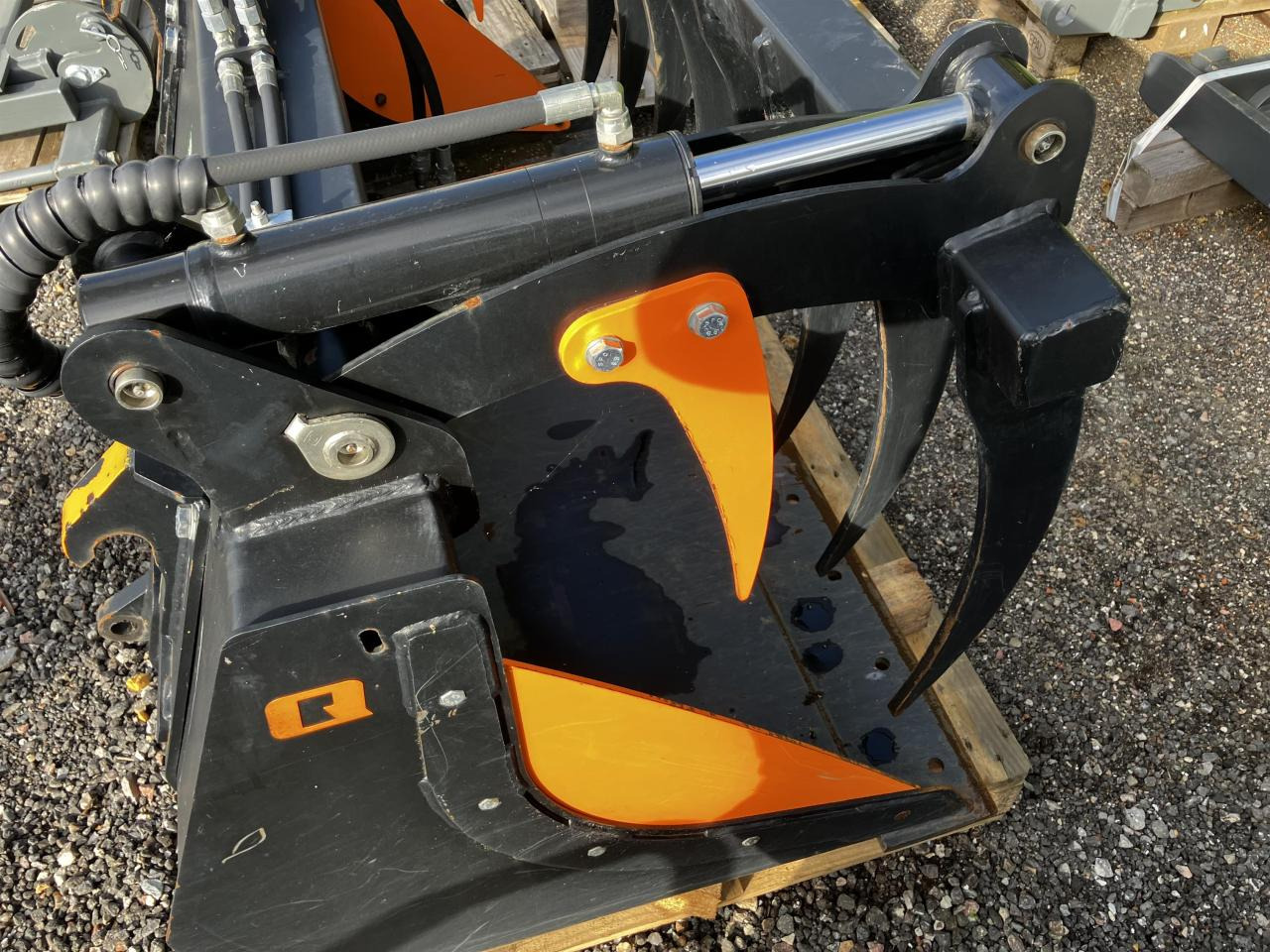 ALÖ Multibenne S+ 160 - Bucket: picture 4 ALÖ Multibenne S+ 160 - Bucket: picture 4