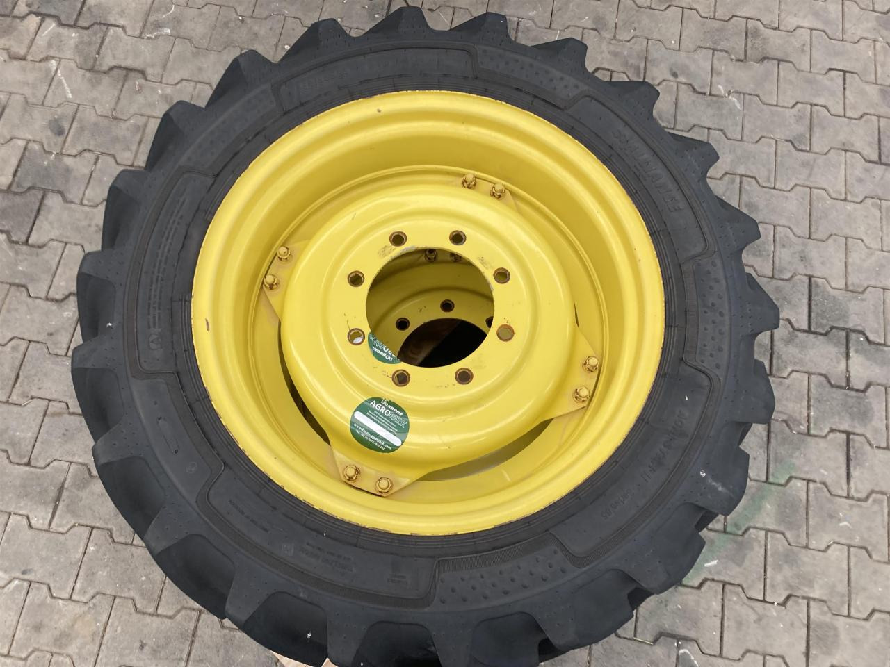 Alliance 280/85R28 - Tire for Agricultural machinery: picture 3 Alliance 280/85R28 - Tire for Agricultural machinery: picture 3