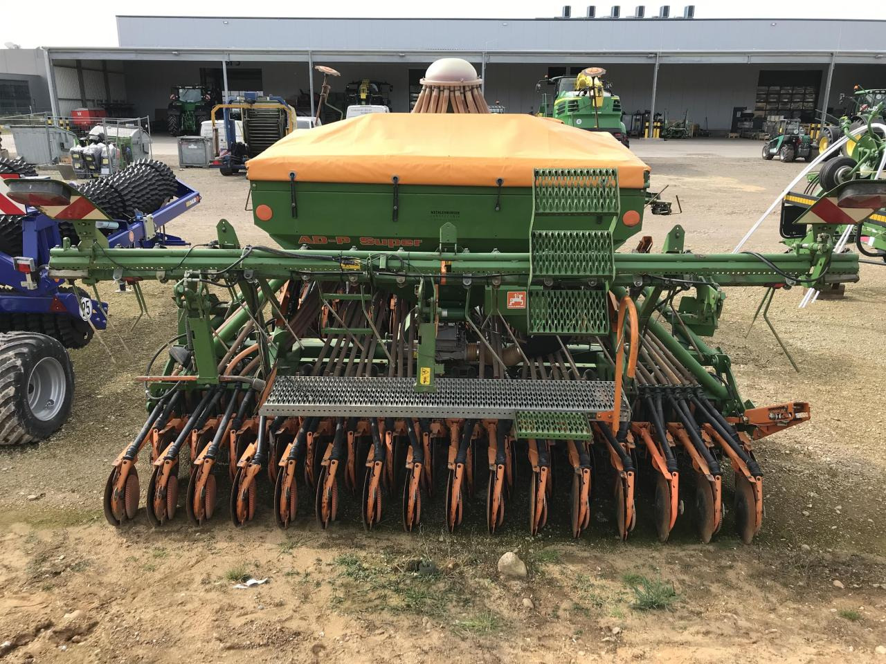 Amazone P2000 + KG4000 - Seed drill: picture 1 Amazone P2000 + KG4000 - Seed drill: picture 1