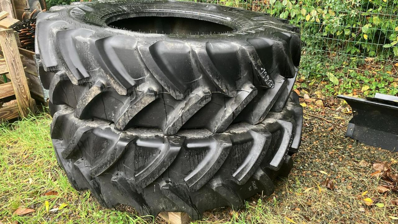 CEAT 420/90R30 - Tire for Agricultural machinery: picture 1 CEAT 420/90R30 - Tire for Agricultural machinery: picture 1