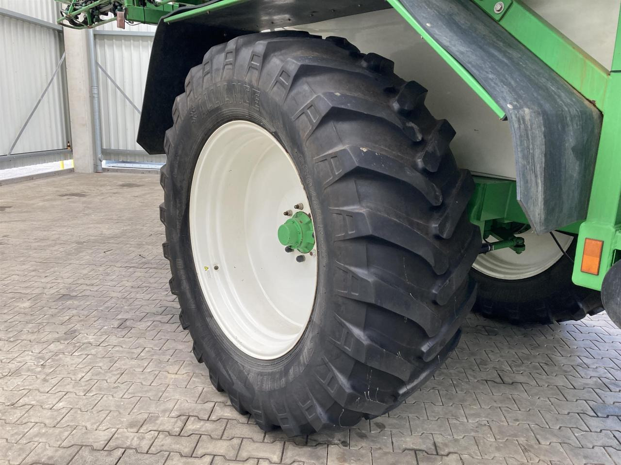 CHD F 5239 A - Trailed sprayer: picture 5 CHD F 5239 A - Trailed sprayer: picture 5