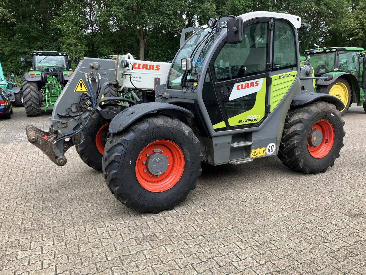 CLAAS 7050 Scorpion - Telescopic handler: picture 1 CLAAS 7050 Scorpion - Telescopic handler: picture 1