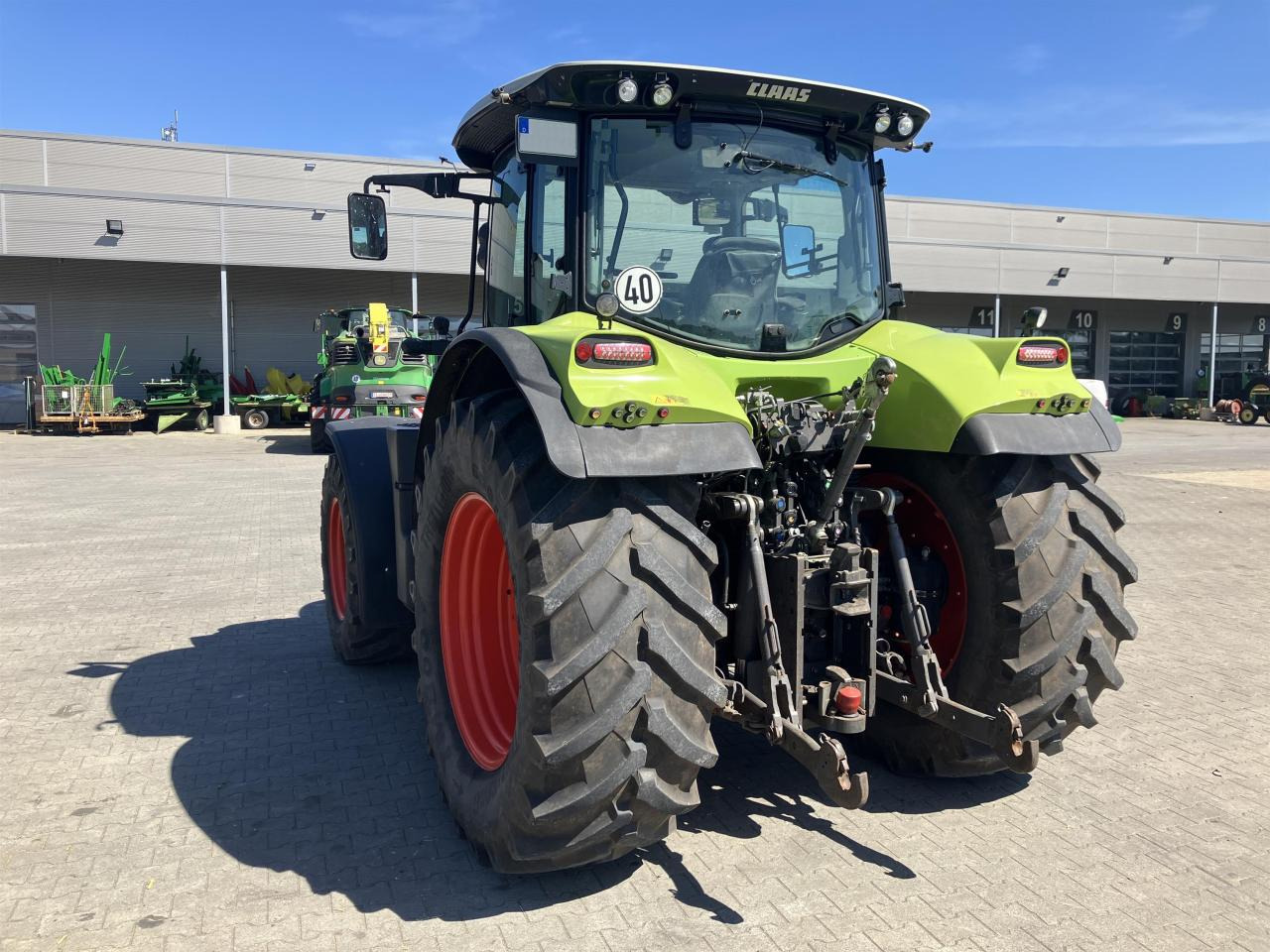 CLAAS Arion 640 - Farm tractor: picture 3 CLAAS Arion 640 - Farm tractor: picture 3