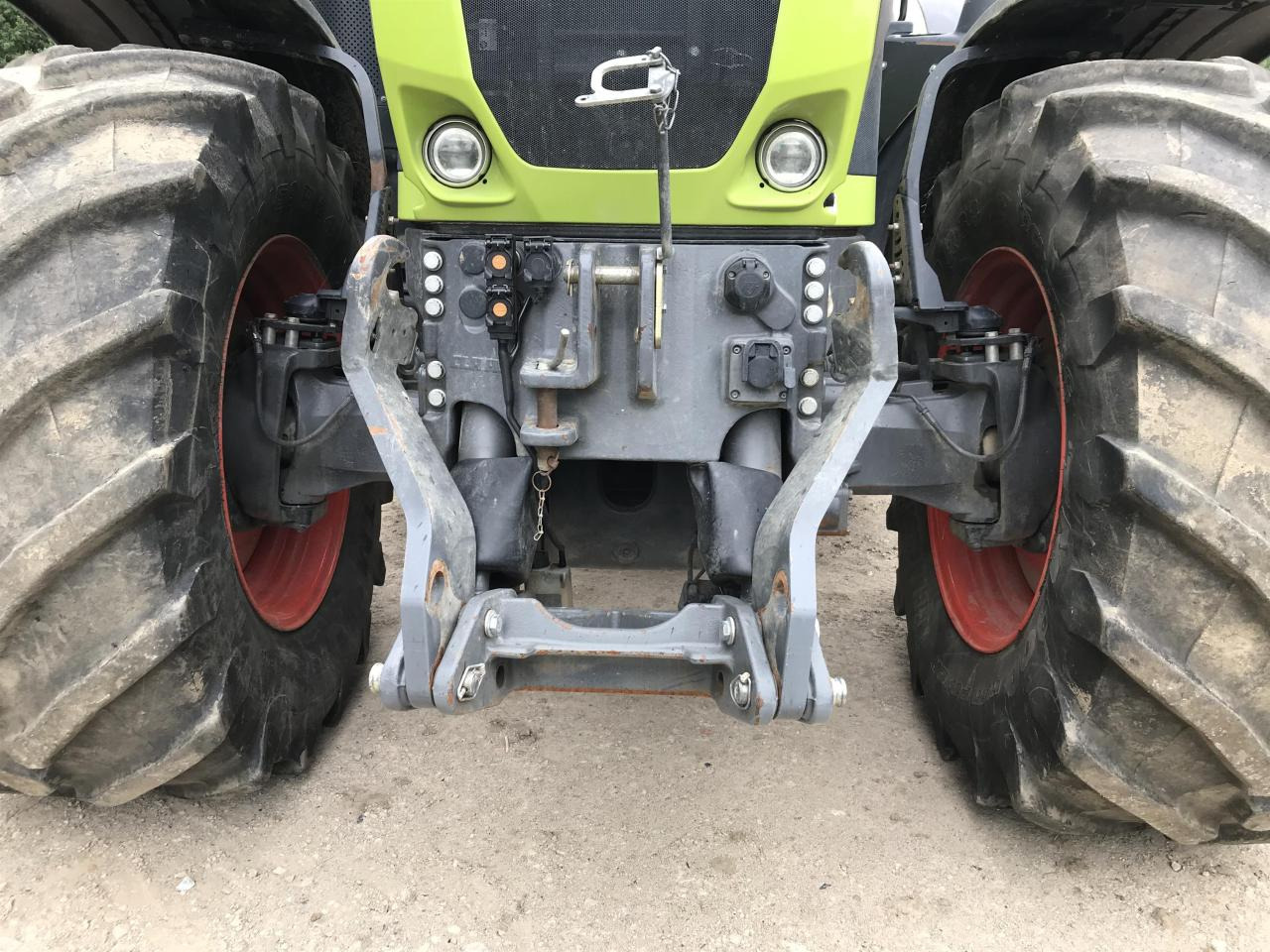 CLAAS Axion 920 - Farm tractor: picture 4 CLAAS Axion 920 - Farm tractor: picture 4