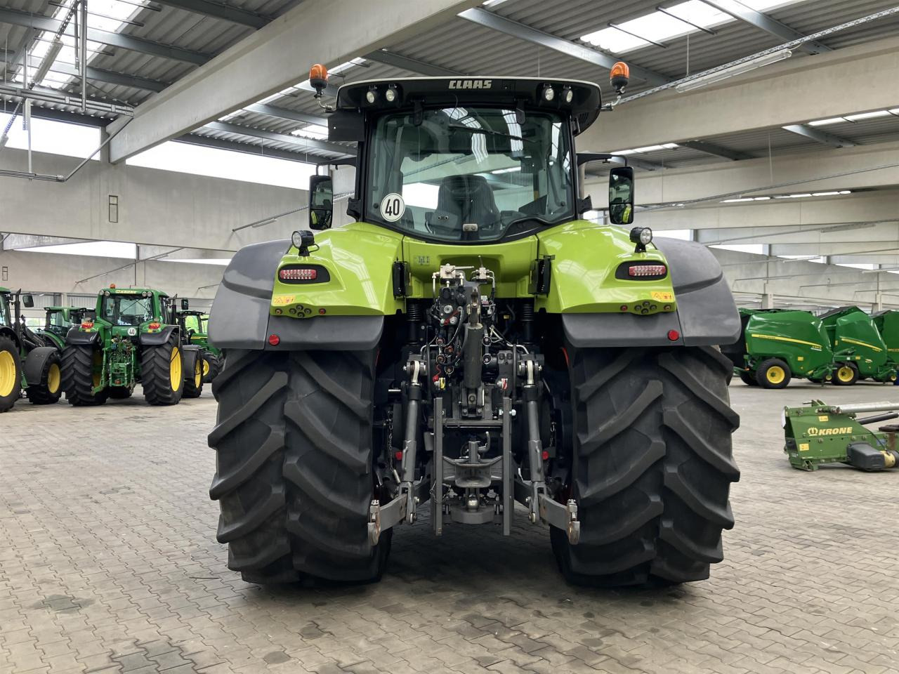 CLAAS Axion 930 - Farm tractor: picture 3 CLAAS Axion 930 - Farm tractor: picture 3