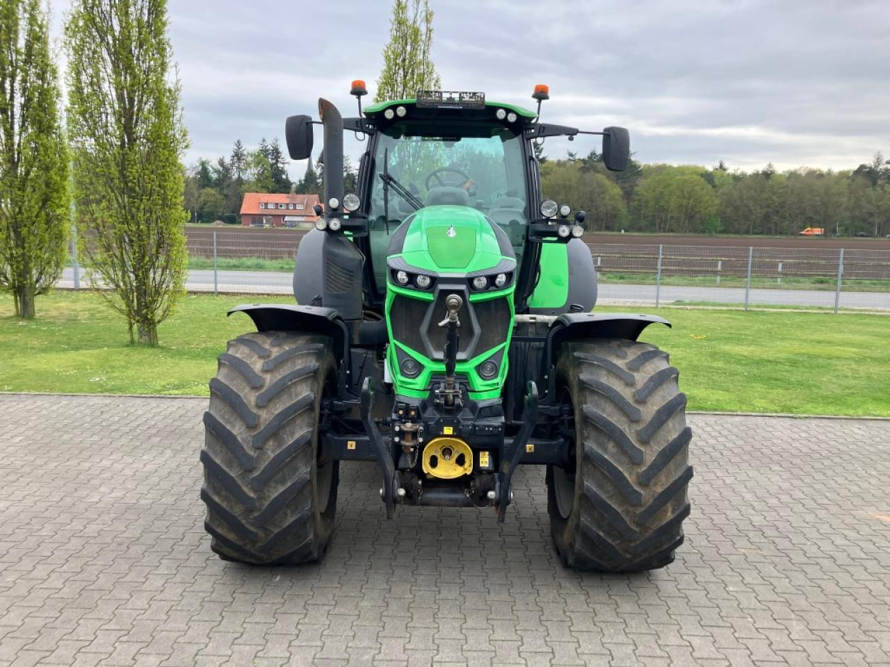 Deutz-Fahr 6215 TTV - Farm tractor: picture 5 Deutz-Fahr 6215 TTV - Farm tractor: picture 5