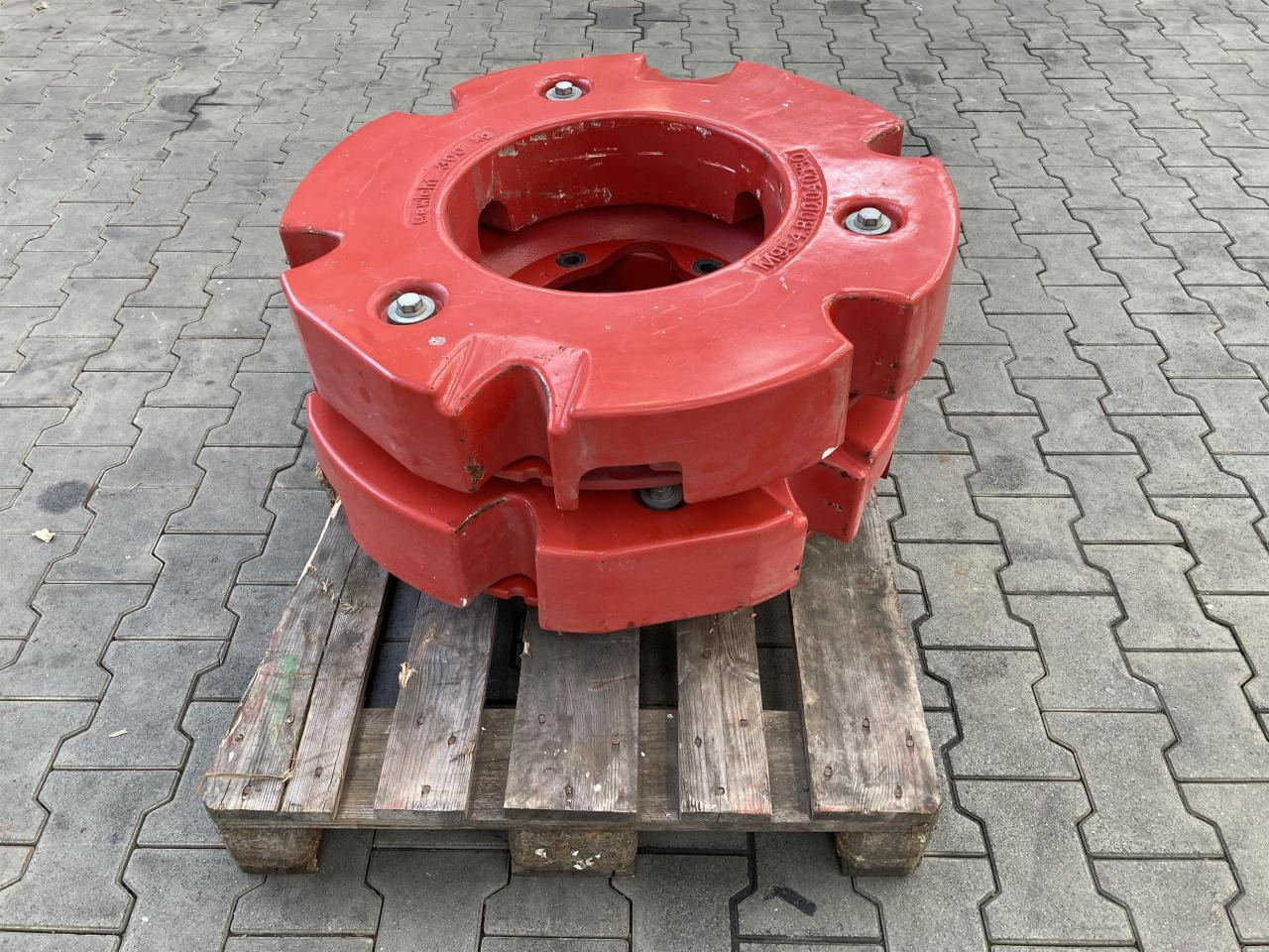 Fendt 2x 300 kg - Counterweight: picture 2 Fendt 2x 300 kg - Counterweight: picture 2